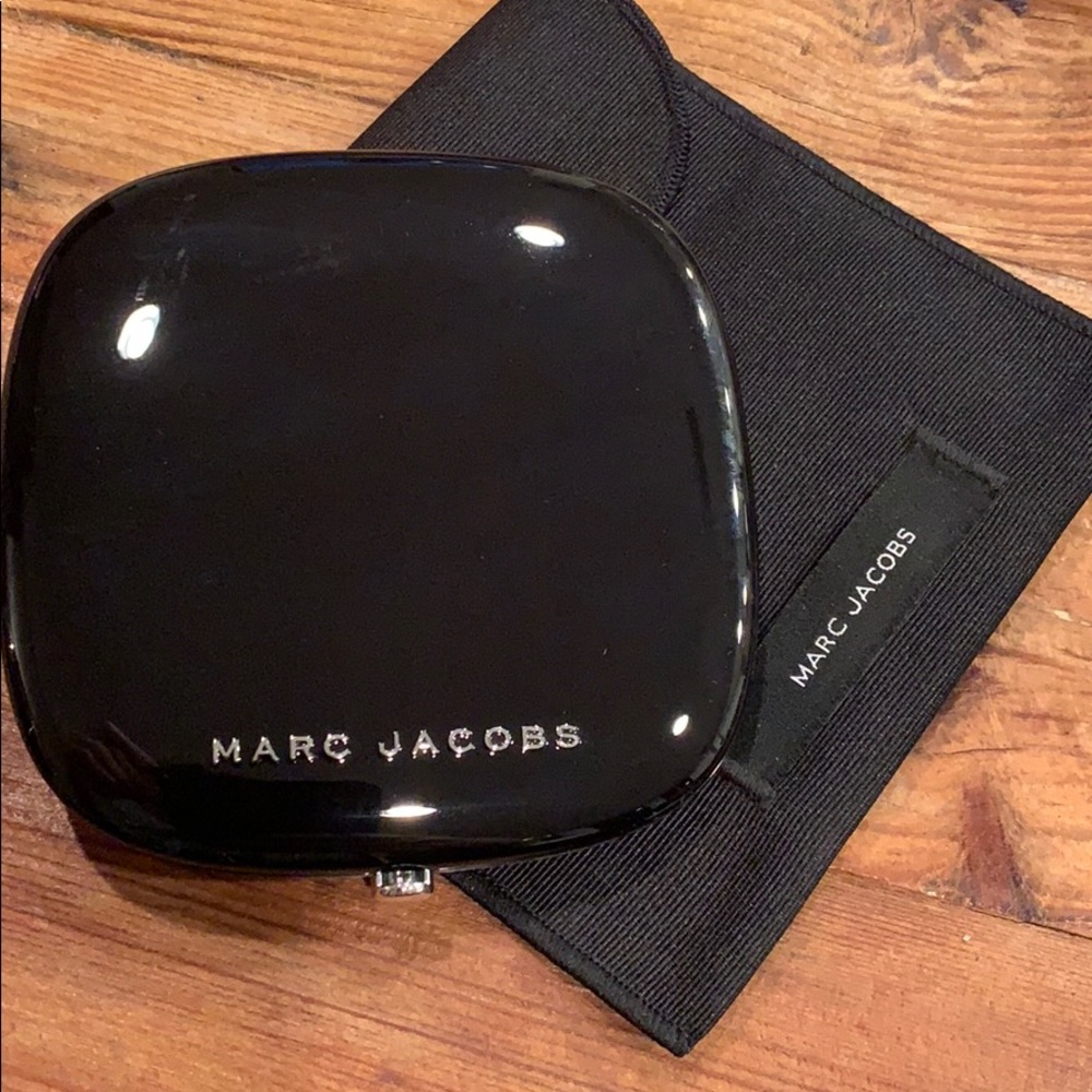 Marc Jacobs perfection powder 240 Bisque